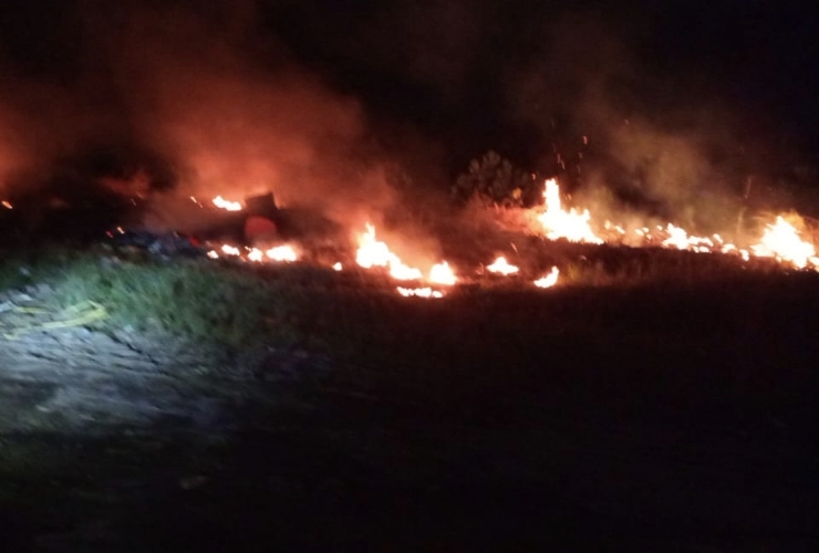 <p>Kebakaran lahan yang diduga disengaja di Jalan Kapten Mulyono, Kecamatan Mentawa Baru Ketapang, Sampit, Senin (24/6)</p>