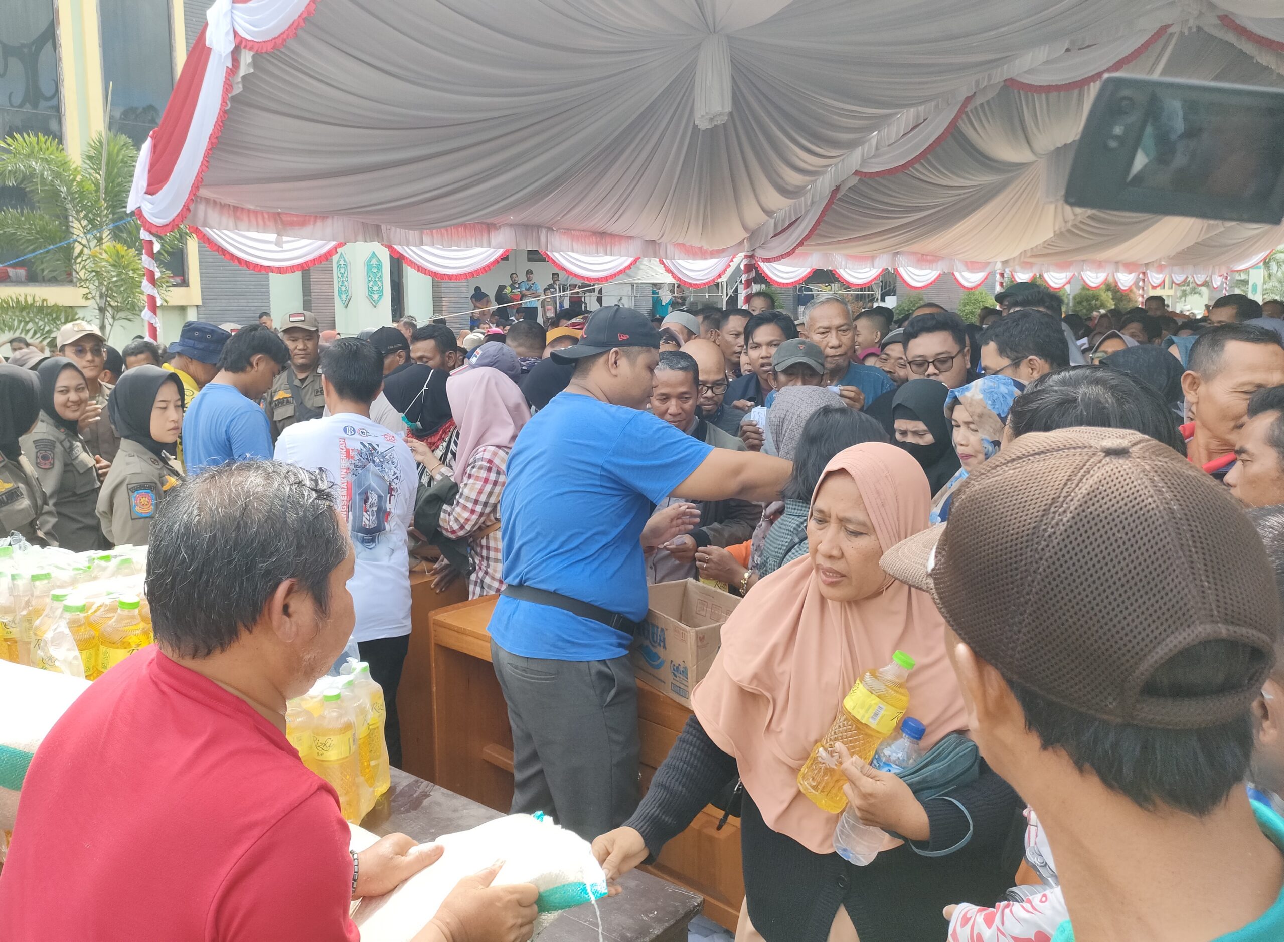 Gubernur Kalteng Gratiskan Sembako Untuk Masyarakat Kotim