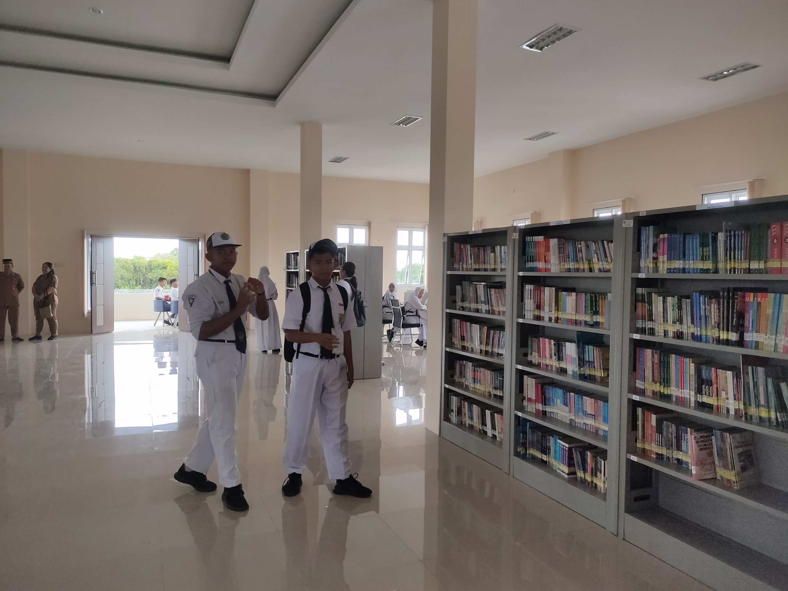 <p>Suasana di gedung baru perpustakaan daerah Kabupaten Kotawaringin Timur. </p>