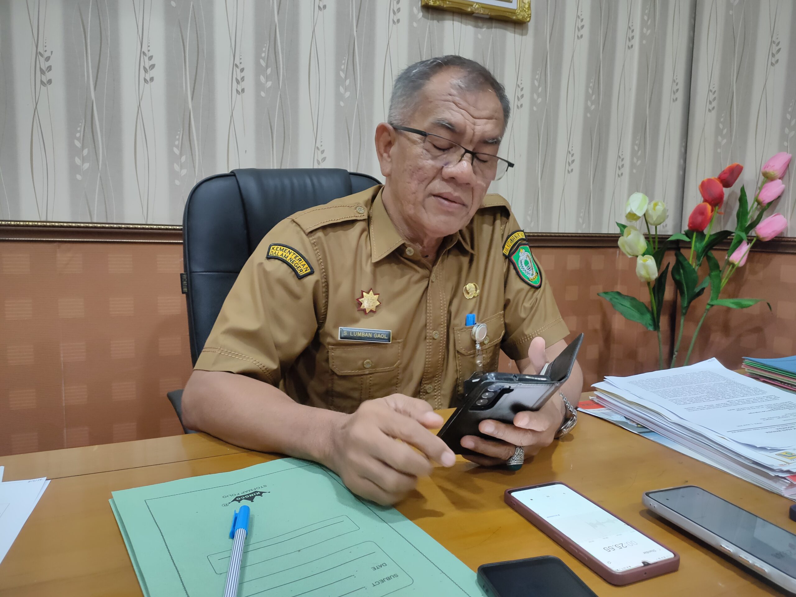<p>Plt. Sekretaris Daerah Kotim, Sanggul Lumban Gaul</p>