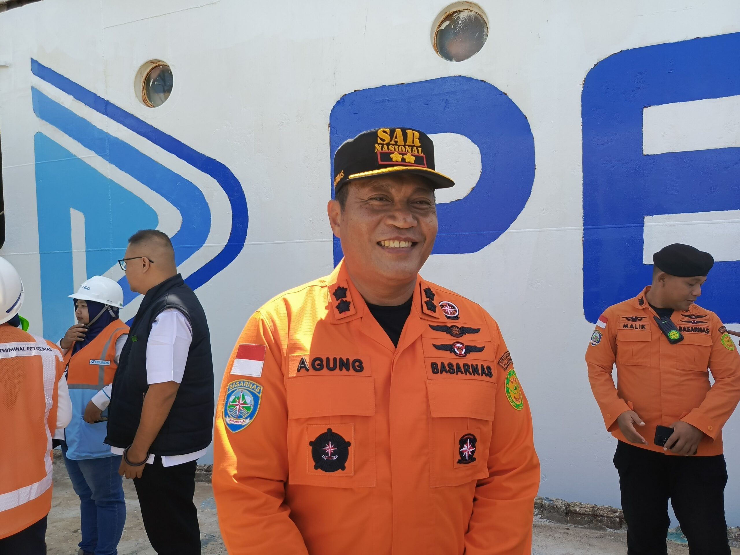 <p>Kakansar Palangka Raya, Anak Agung Ketut Alit Supartana. </p>