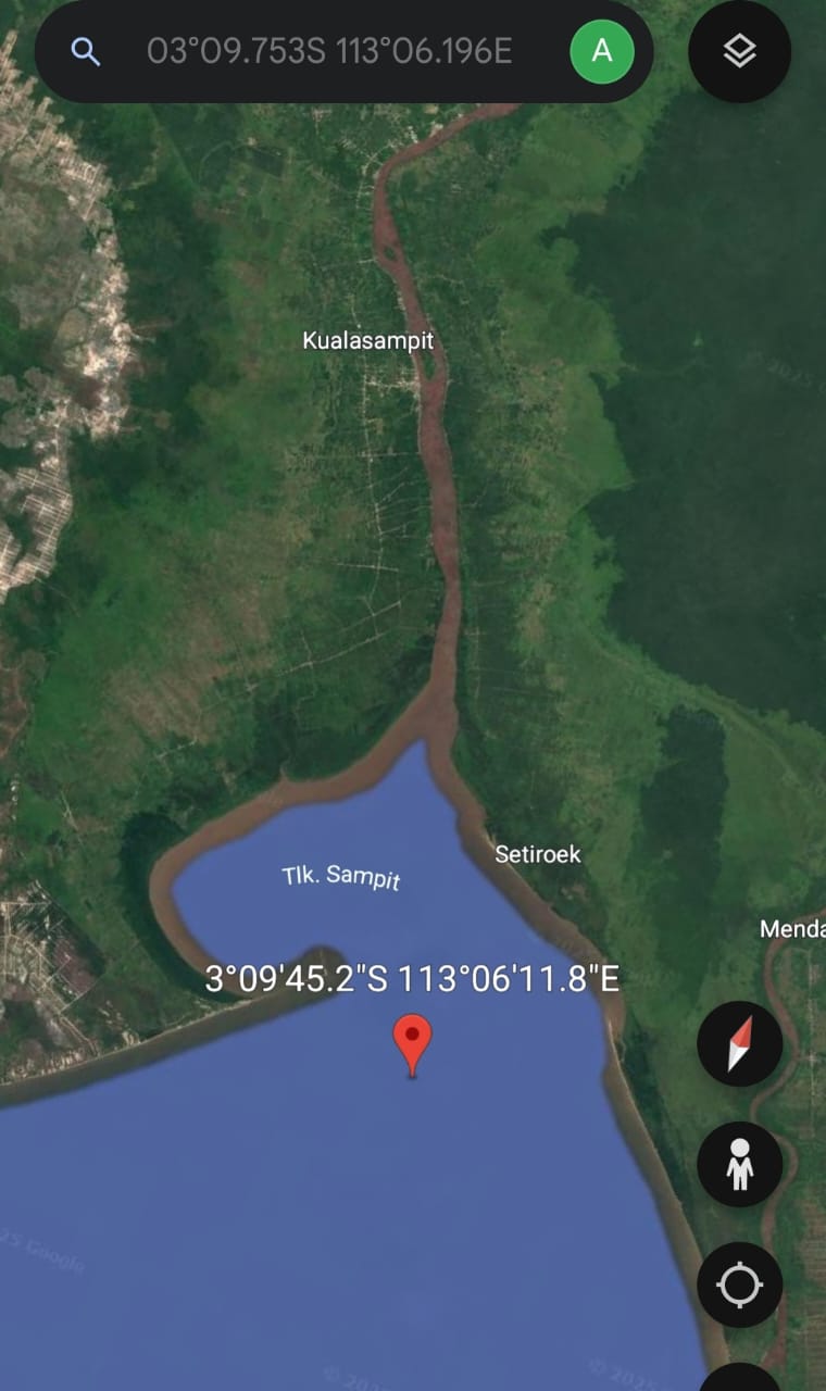 <p>Titik kordinat penumpang kapal yang melompat ke laut saat kapal memasuki muara Sungai Mentaya.</p>