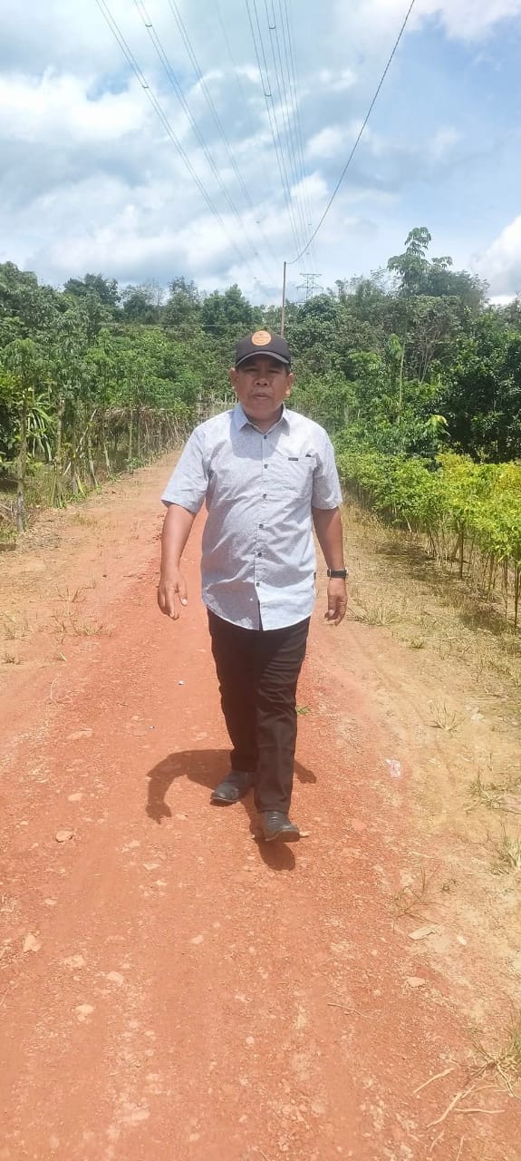 <p>Kepala Desa Persil Raya Sugianoor</p>