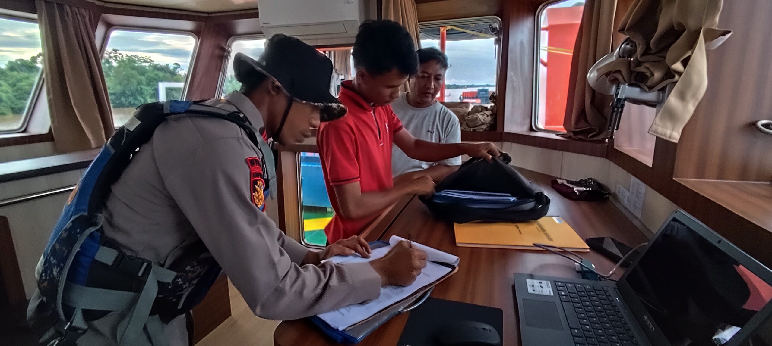 Patroli Ditingkatkan, Ditpolairud Polda Kalteng Antisipasi Pelanggaran Hukum di Perairan DAS Kahayan