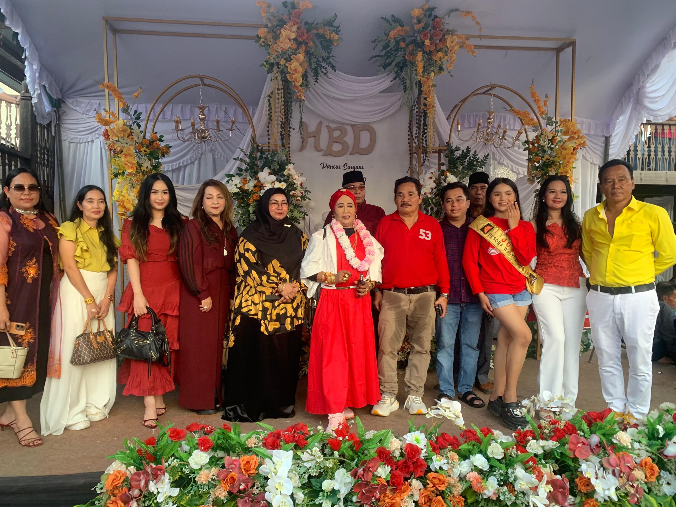 <p>Wabup Kotim, Irawati, saat menghadiri perayaan HUT RI di Desa Pundu. (Foto: Ist) </p>
