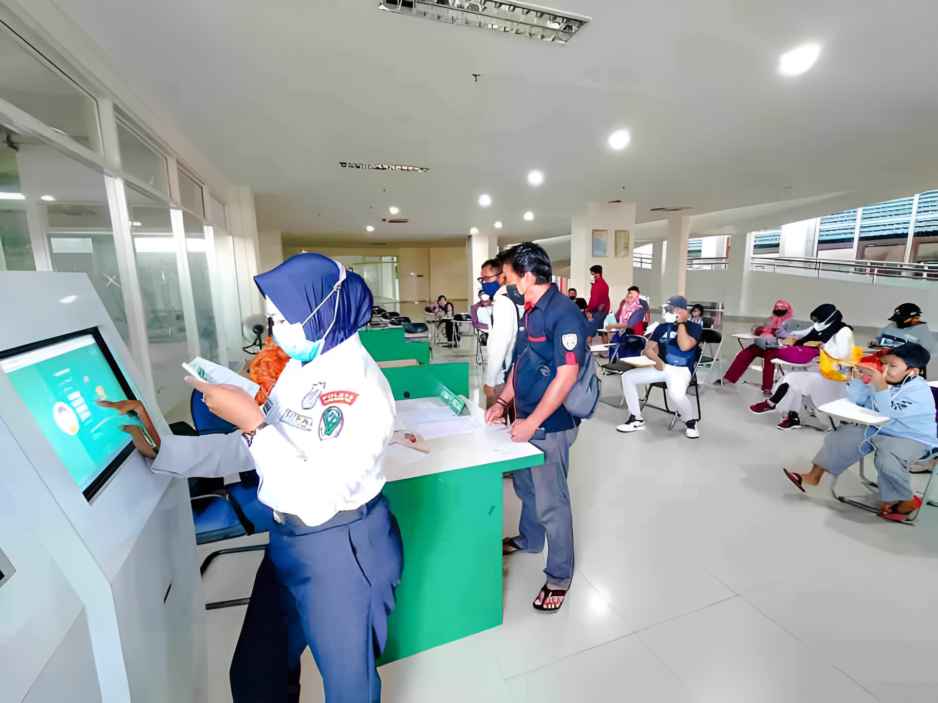 <p>Pelayanan terhadap masyarakat pada rawat jalan di RSUD dr Murjani Sampit. (Foto: RSUD) </p>