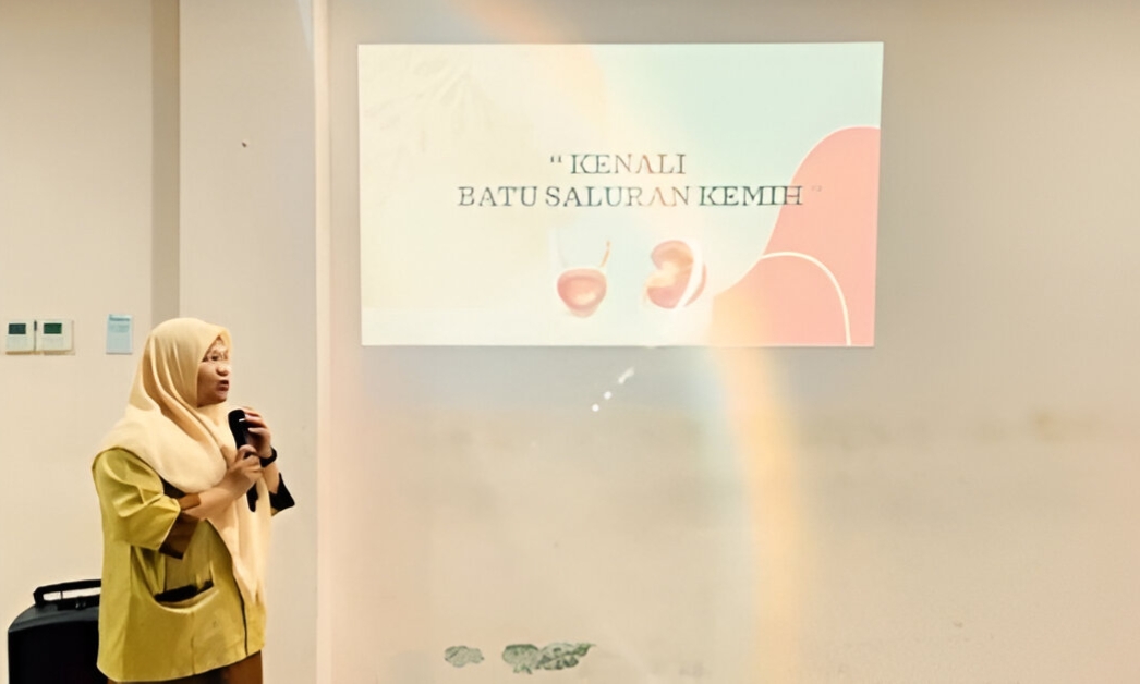 <p>Penyuluhan kesehatan Batu Saluran Kemih dari petugas RSUD dr Murjani Sampit kepada masyarakat, belum lama ini. (Foto: RSUD) </p>