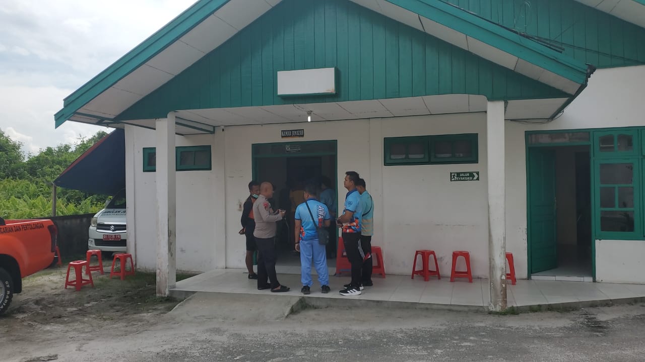 <p>Situasi di kamar jenazah RSUD dr Murjani Sampit, Jumat (10/10/2025). (FOTO : Arunika)</p>