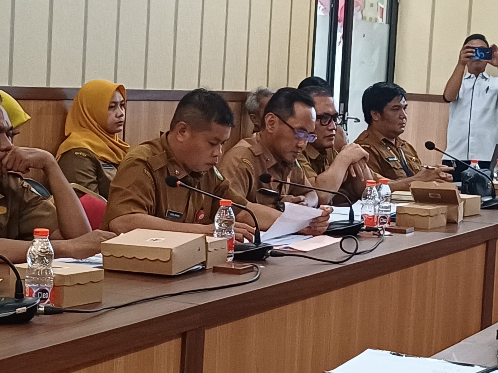 <p>Suasana pembahasan APBD 2026 Pemkab Kotim bersama Komisi IV DPRD Kotim, pada Senin (20/10/2025). (Foto: Ist)</p>