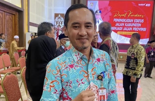 <p>Kepala Dinas SDABMBKPRKP Kotim, Mentana Dhinar Tistama. (Dok: Apri) </p>