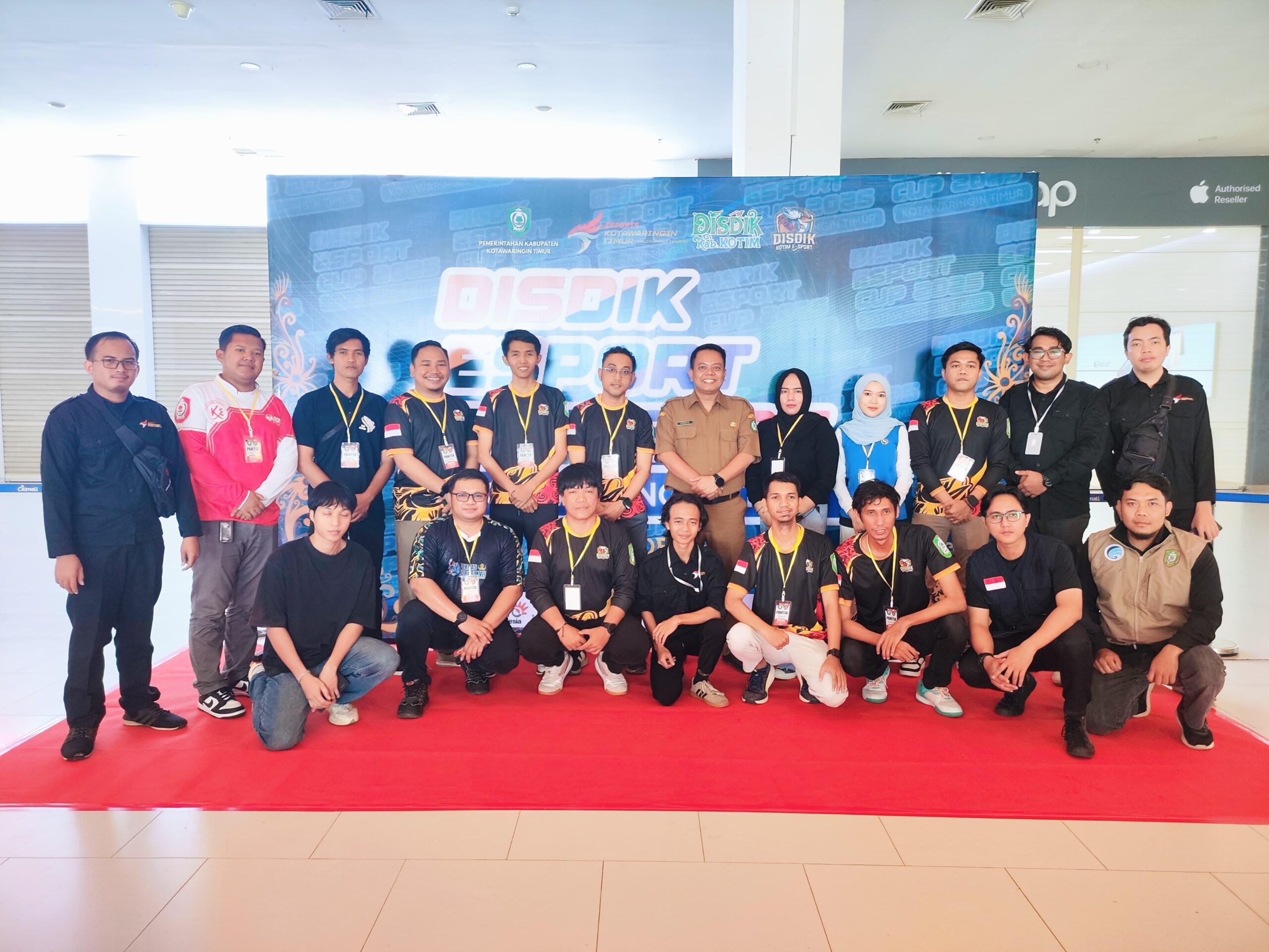 <p>Disdik Kotim menggelar Turnamen Disdik Kotim Esport Cup 2025, di Citimal Sampit, Selasa (21/10/2025). (Foto: Apri) </p>