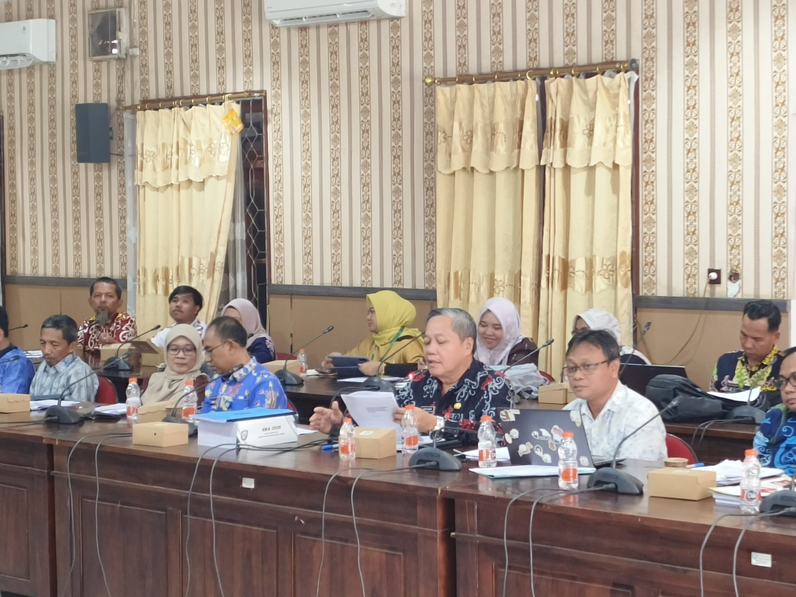 <p>Rapat kerja Komisi III bersama Dinkes Kotim dalam rangka membahas RAPBD 2026, beberapa waktu lalu. (Foto: Apri)</p>