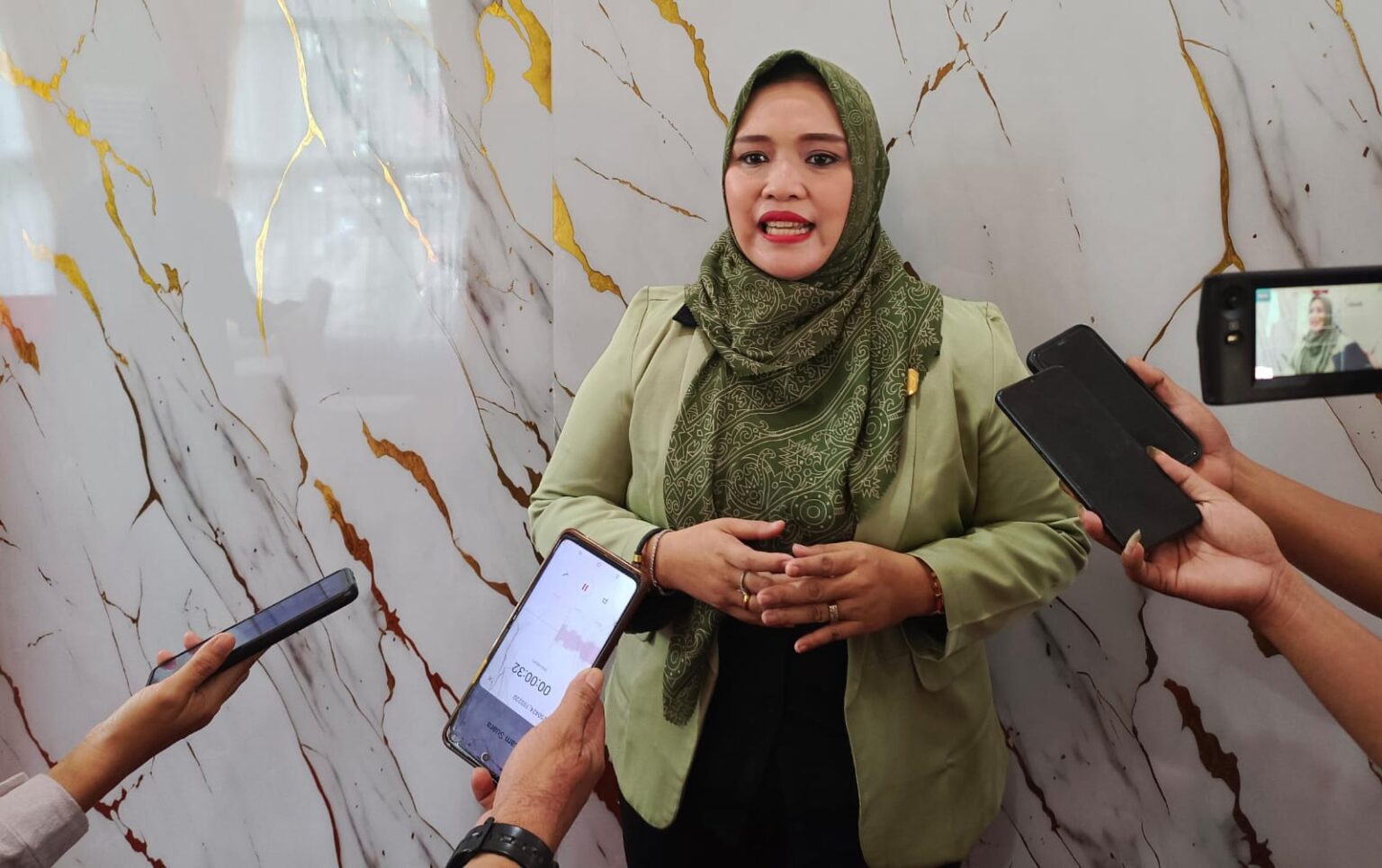 <p>Wakil Ketua I Dewan Perwakilan Rakyat Daerah Murung Raya, Dina Maulidah.</p>