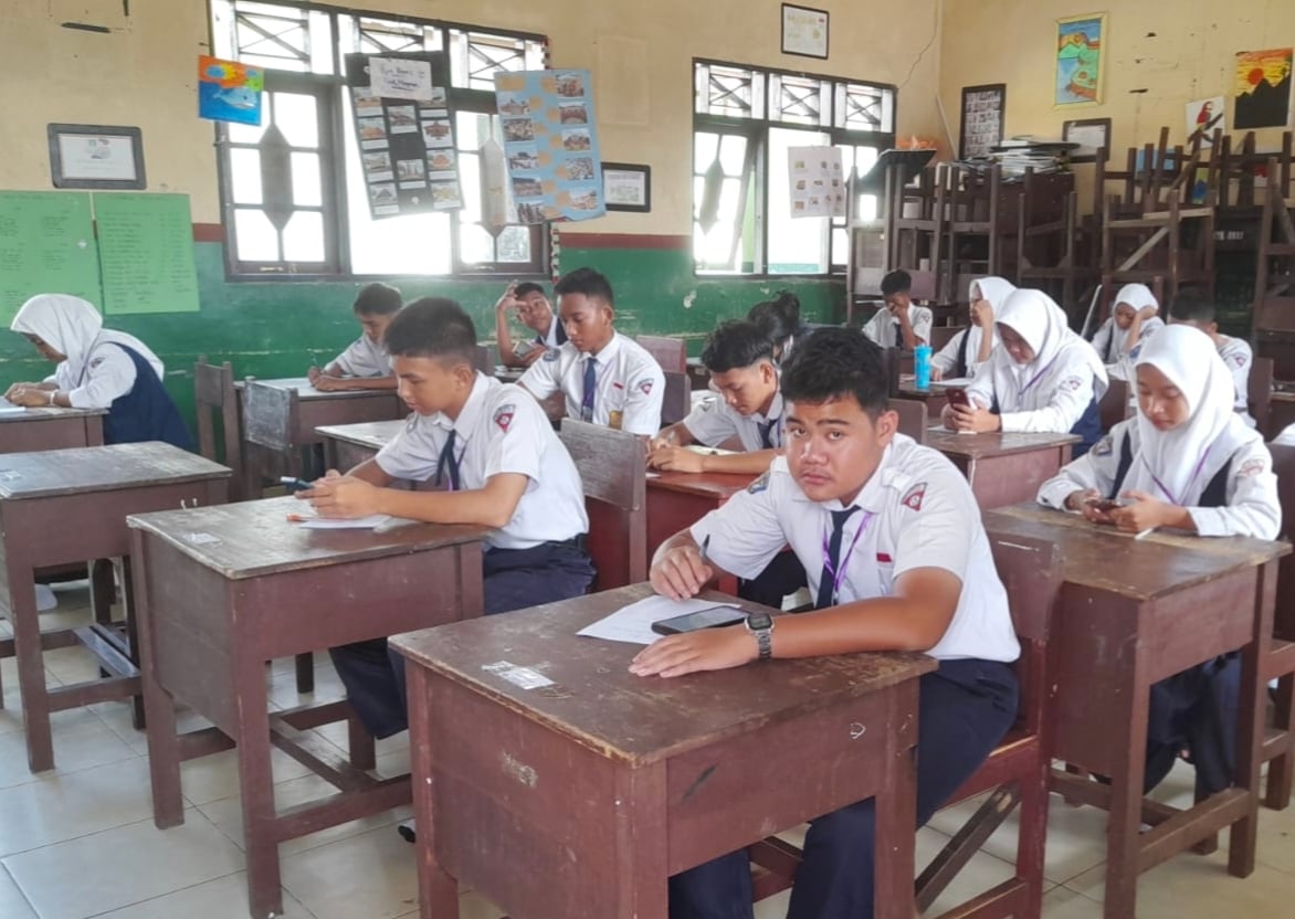 <p>Pelajar SMP di Kotim saat melakukan pembelajaran.</p>