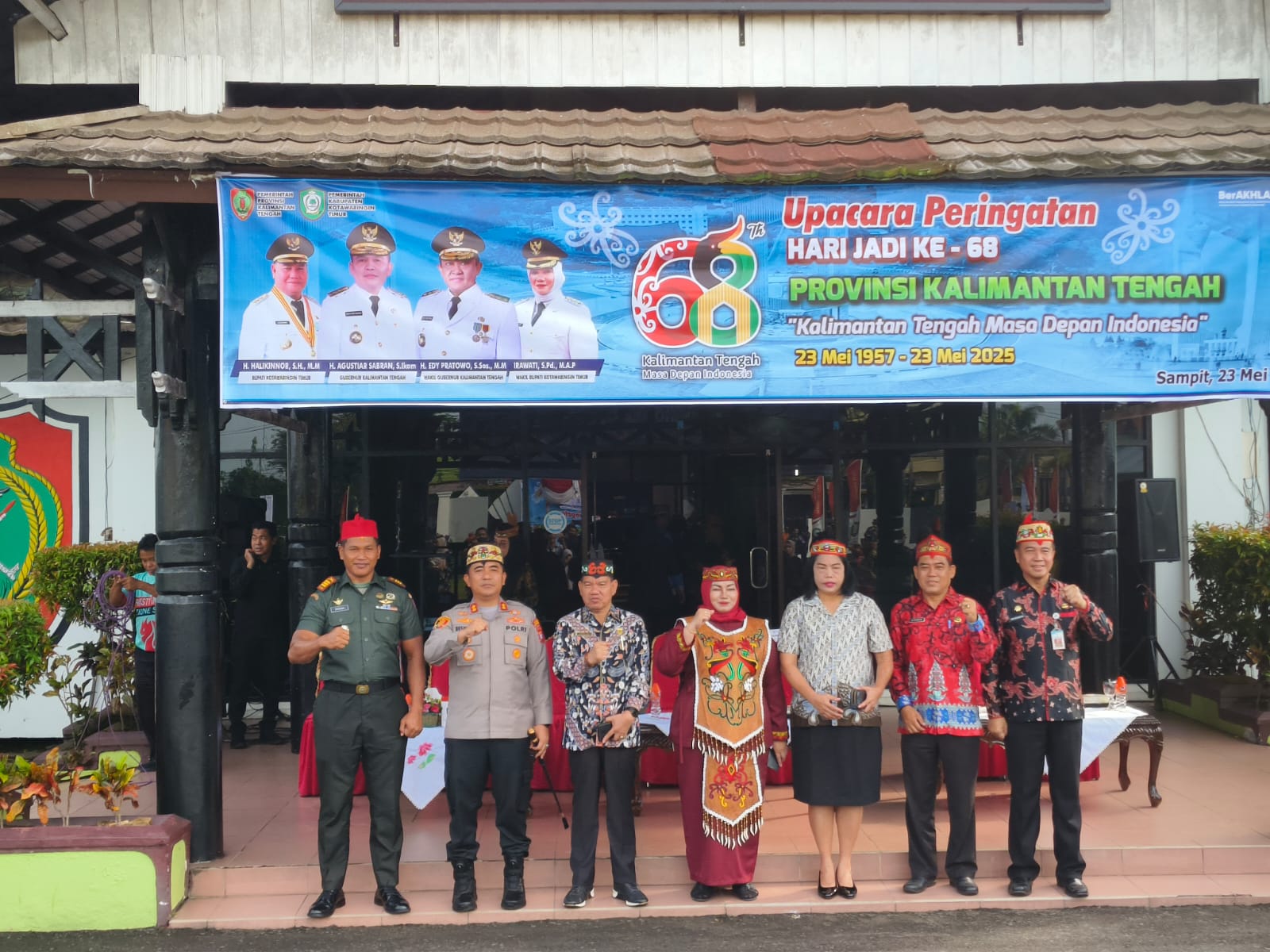<p>Wakil Ketua I DPRD Kotim, Juliansyah, saat menghadiri Upacara Peringatan Hari Jadi Ke-68 Provinsi Kalteng di Halaman Kantor Bupati Kotim, pada Jumat (23/5/2025). </p>