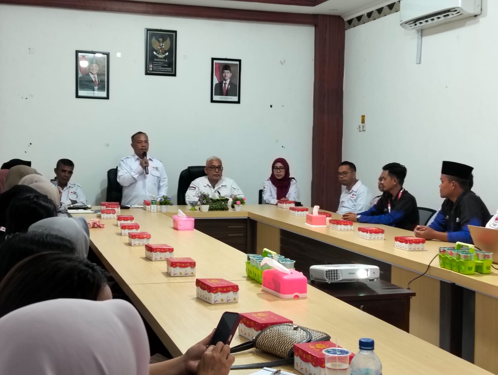 <p>Kunjungan kerja PMI Katingan ke PMI Kotim, Sabtu (12/7/2025). (Foto: Ist) </p>
