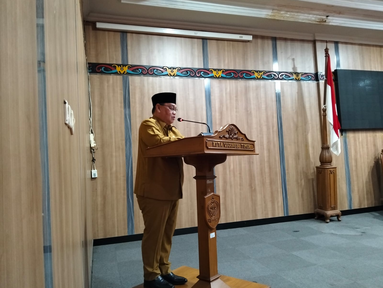 <p>Bupati Kotim, Halikinnor saat menyampaikan KUA PPAS 2026.(Foto: Apri) </p>