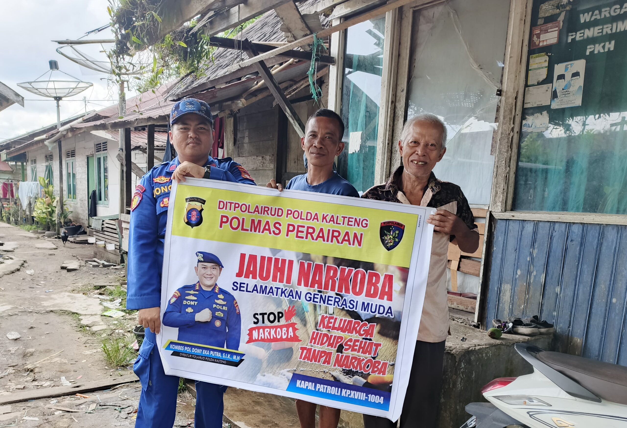 Polairud Polda Kalteng Edukasi Warga Pesisir DAS Mentaya Bahaya Narkoba