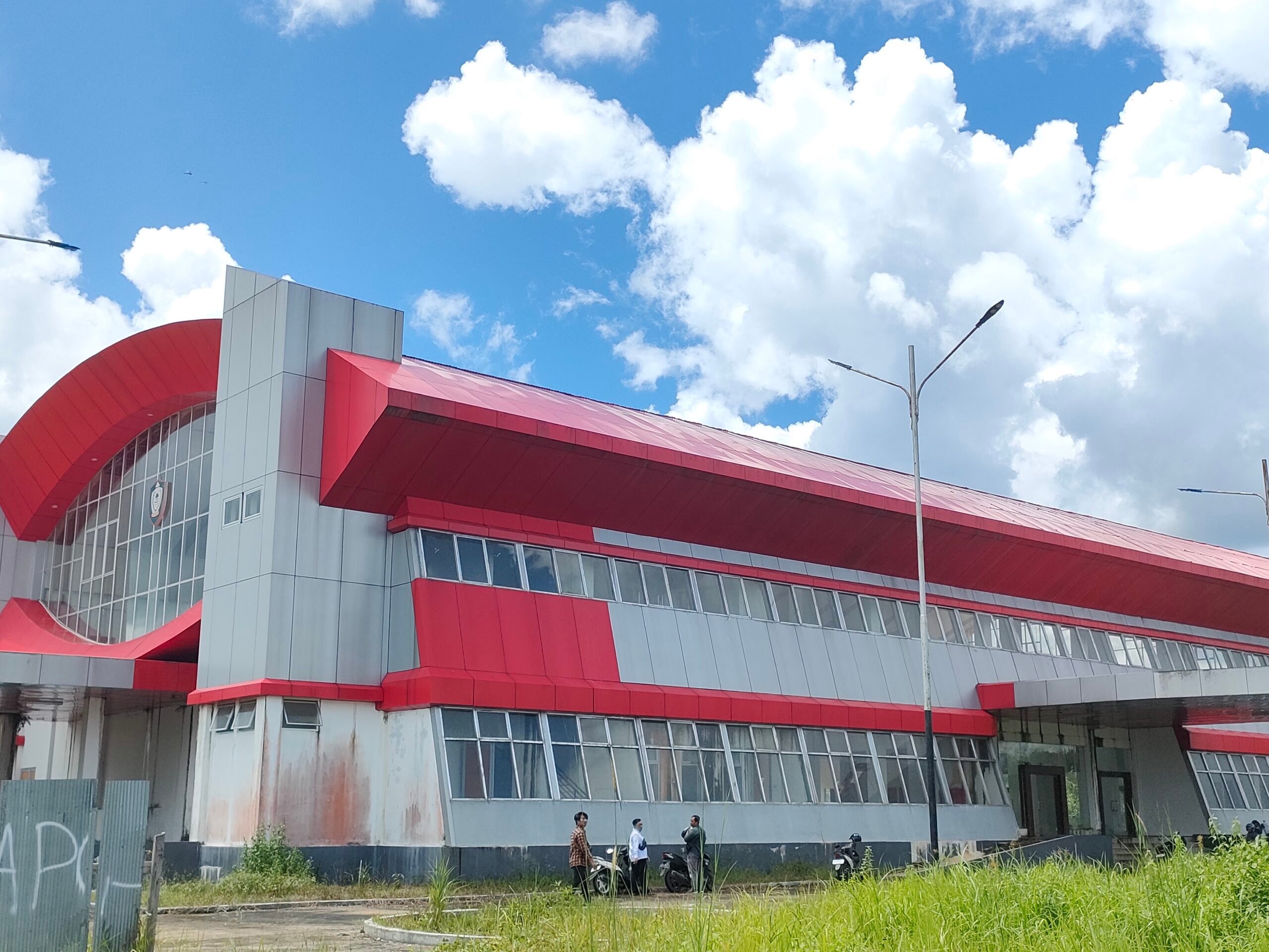 <p>Gedung Expo Sampit yang berlokasi di Jalan Tjilik Riwut Km 2,5 akhirnya akan difungsikan. </p>