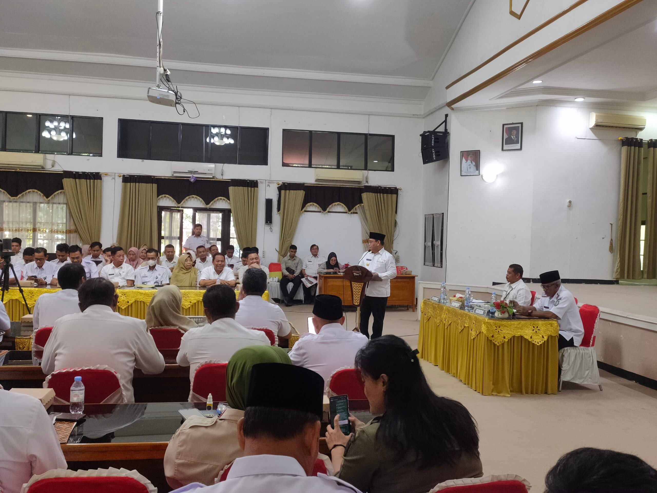 <p>Rakordalev Kegiatan Pembangunan Daerah Triwulan I Tahun 2024, yang berlangsung di Aula Sei Mentaya Kantor Bapperida Kotim, Rabu (4/5/2025).</p>