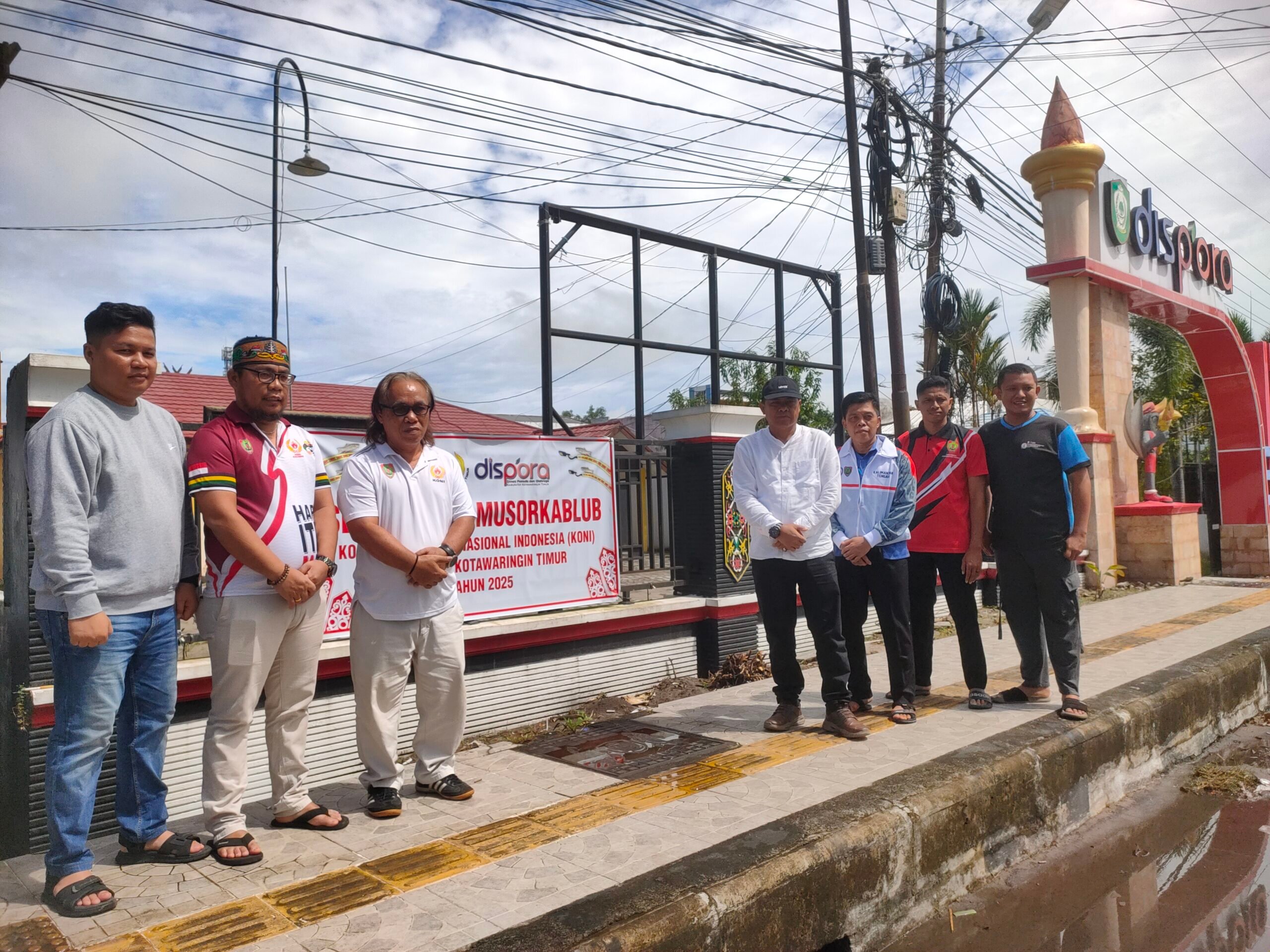<p>Sekretariat Musorkablub KONI Kotim di Kantor Dispora setempat, Sabtu (28/6/2025).</p>