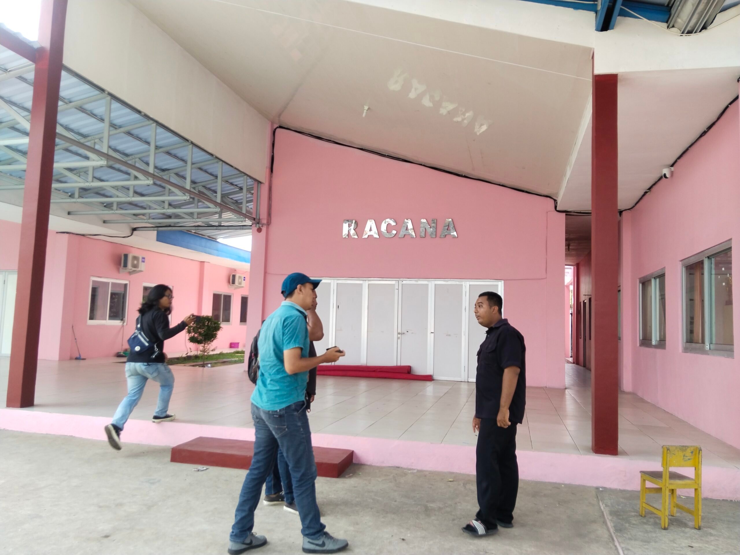 <p>Lokasi kejadian pencurian kendaraan bermotor di TK Bhayangkari, Kota Sampit, Selasa (5/8/2025). (Foto; Agus) </p>