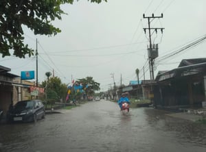 Hujan Deras, Sejumlah Jalan di Sampit Terendam Banjir 