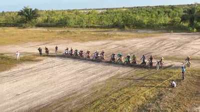 40 Rider Gelar Latihan Bersama Grasstrack di Sirkuit SEHATI Sampit