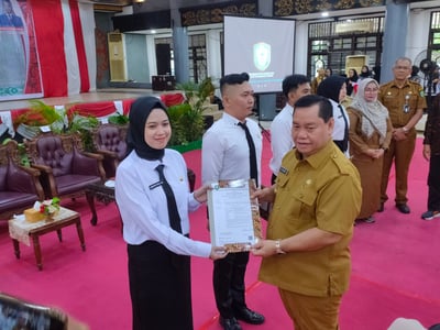583 Pegawai Terima SK Pengangkatan CPNS STTD dan PPPK 