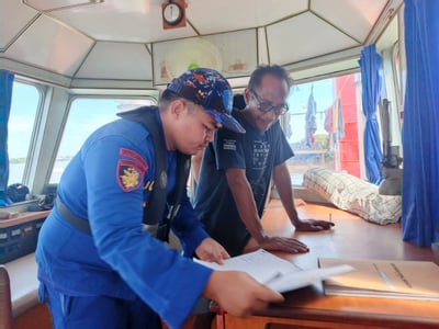 Ditpolairud Ajak Pelayar DAS Mentaya Cegah Kecelakaan dan Jaga Lingkungan