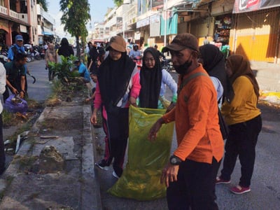 Camat Ketapang Soroti Pembatasan Jam Buang Sampah oleh DLH Kotim