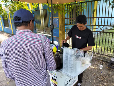 Kopi Gerobak Jadi Tren di Kota Sampit