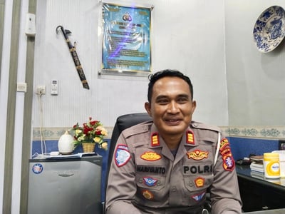 Antrean Hingga 2 Km, Polisi Imbau Warga Bersabar Selama Perbaikan Jembatan
