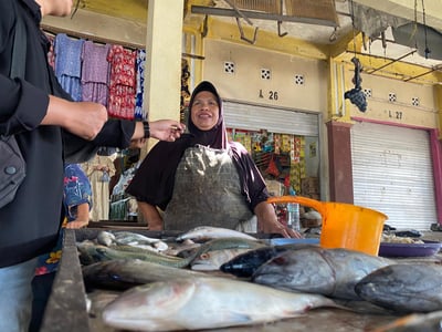Pedagang Ikan di Dalam Pasar Keramat Keluhkan Penurunan Omset