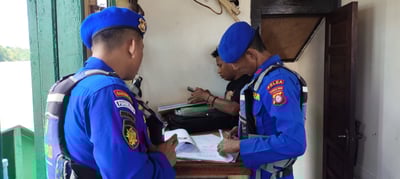 Pastikan Pelayaran Aman dan Kondusif, Ditpolairud Gencarkan Patroli dan Imbauan Keselamatan di Perairan