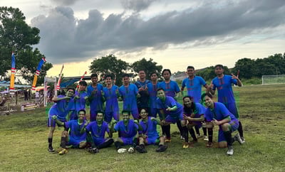 Serumpun FC Lolos ke 16 Besar Setelah Drama Gol Penentu Iwan Depay di Menit Akhir