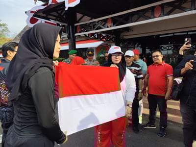 Kotim Bagikan Ribuan Bendera Merah Putih, Simbol Semangat Nasional Sambut HUT RI ke-80