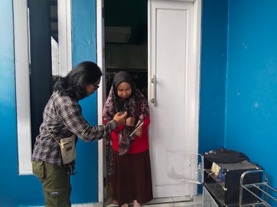 Ditinggal Kerja, Uang Tabungan Anak Raib Digondol Maling, Aksi Terekam CCTV 