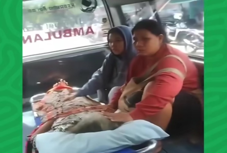 Sopir Ambulan yang Bawa Pasien Saat Kedatangan Presiden di Sampit Minta Maaf